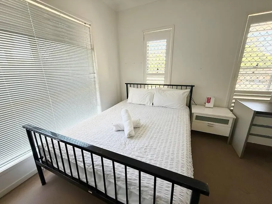 Homestay 2 Spacious Rooms With Shared Bathroom In Modern Sunnybank Home Brisbane Australia